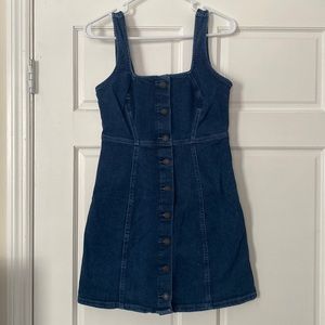 Size Med denim jumper dress. Worn twice.